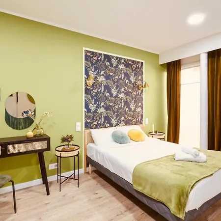 Modern, Stylish Bright Next To The Famous Catacombs - 14th Arrondisement * Parijs