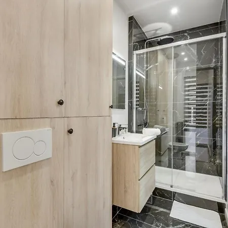 Modern, Stylish Bright Next To The Famous Catacombs - 14th Arrondisement Parijs